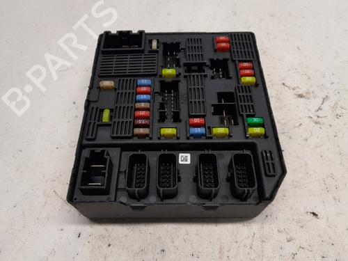 Used Fuse box Fuse box RENAULT GRAND SCÉNIC III (JZ0/1_) 1.4 16V (JZ0F) (131 hp) 35988212 35988212
