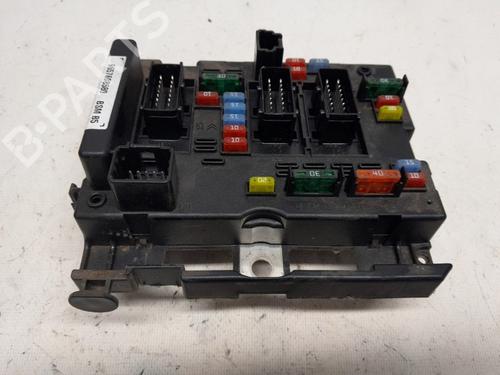 Used Fuse box PEUGEOT 406 (8B) 2.0 HDI 90 (90 hp) 26674527