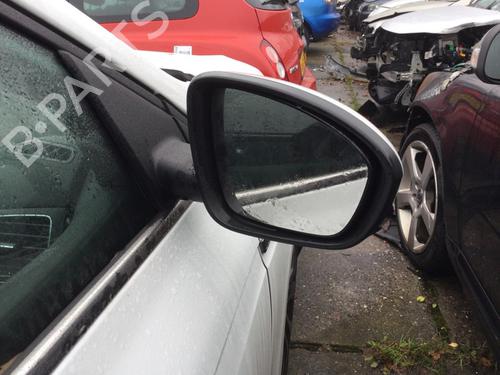 Used Right mirror RENAULT MEGANE IV Grandtour (K9A/M/N_) 1.3 TCe 140 (K9NB) (140 hp) 27240070