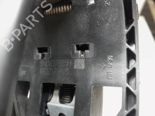 Front left exterior door handle VW POLO V (6R1, 6C1) 1.2 TSI 16V | BP23274565C128 