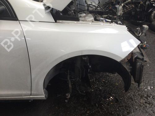 Used Right front fenders Right front fenders PEUGEOT 308 SW II (LC_, LJ_, LR_, LX_, L4_) 1.2 THP 110 (110 hp) 40023695 40023695