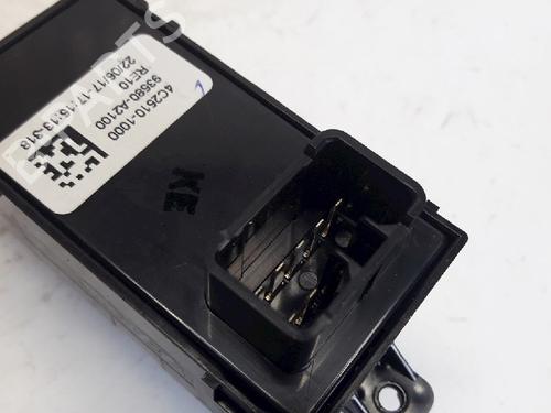 Switch KIA CEE'D Sportswagon (JD) 1.0 T-GDI | BP11071221I30 