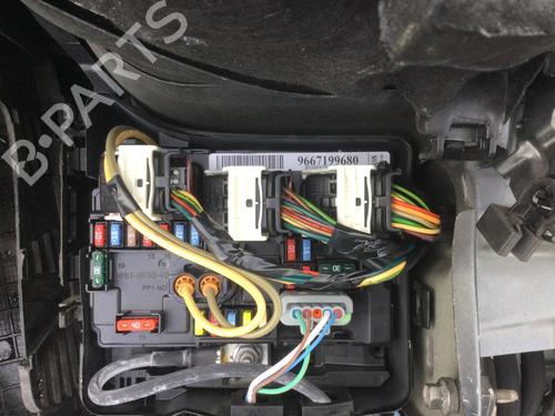 Fuse box CITROËN DS3 (SA_) 1.6 HDi 90 | BP32330611E1