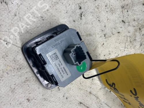 Switch RENAULT SCÉNIC III (JZ0/1_) 2.0 16V (JZ0G, JZ0P, JZ1E, JZ1P) | BP18846640I30 