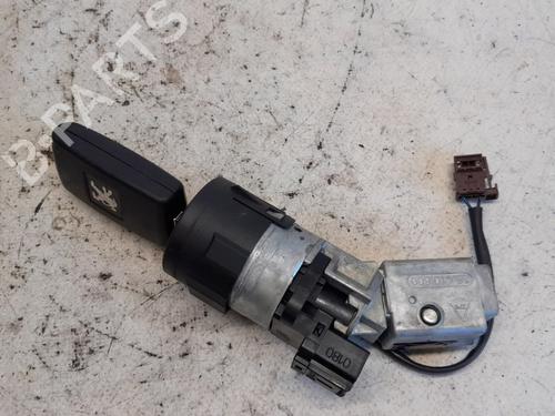 Used Ignition barrel PEUGEOT 3008 I MPV (0U_) 1.6 HDi (109 hp) 13569890