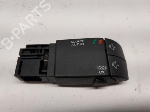 ratbetjening-renault-trafic-iii-van-fg_-2014-32174497 main image