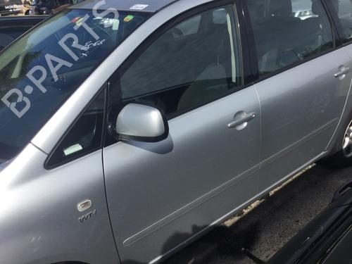 Used Left front door TOYOTA AVENSIS VERSO (_M2_) 2.0 VVT-i (ACM20_, ACM20R) (150 hp) 29980883