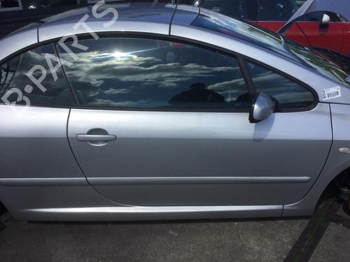 Used Right front door Right front door PEUGEOT 307 CC (3B) 2.0 16V (136 hp) 36752309 36752309