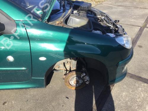 Used Right front fenders Right front fenders PEUGEOT 206 CC (2D) 1.6 16V (2DNFUF, 2DNFUR) (109 hp) 34042457 34042457