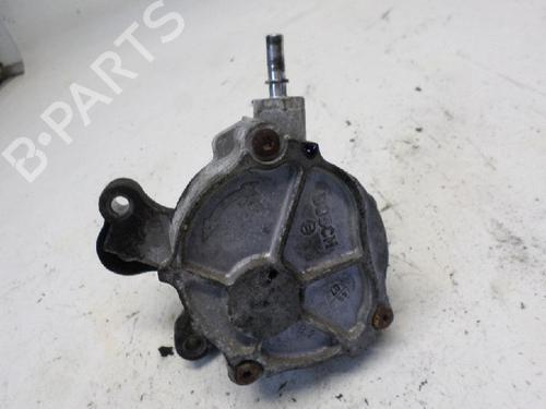 Used Vacuum pump PEUGEOT 407 (6D_) 2.0 HDi 135 (6DRHRH, 6DRHRE, 6DRHRG, 6DRHRJ) (136 hp) 13151497