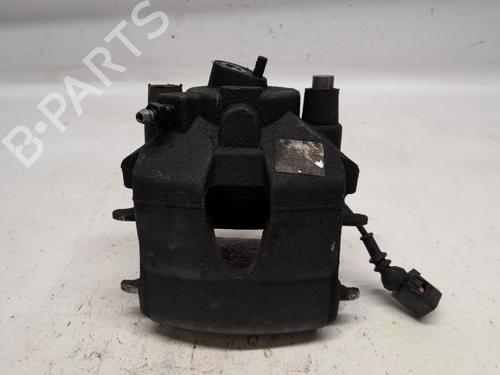 Used Right front brake caliper Right front brake caliper VW GOLF VII (5G1, BQ1, BE1, BE2) 1.2 TSI (105 hp) 40023545 40023545