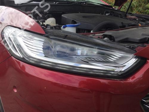 right-headlight-ford-mondeo-v-hatchback-ce-2014-40023923 main image