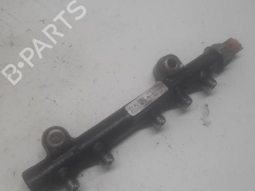 Used Injection rail Injection rail 11135574 11135574
