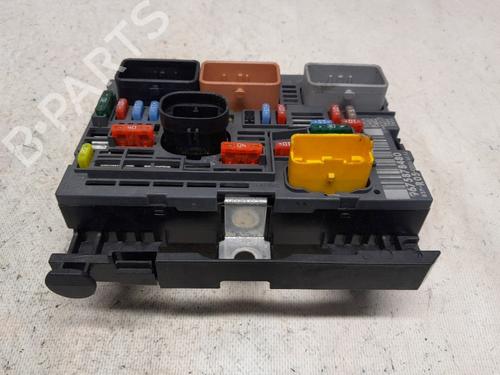 Used Fuse box PEUGEOT 308 I (4A_, 4C_) 1.6 THP 16V (156 hp) 29633514