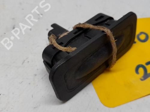 Achterklep Handgreep RENAULT CLIO IV Grandtour (KH_) 1.5 dCi 90 (KHN3, KHN4) (90 hp) 18847380