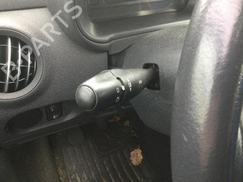 Used Steering column stalk CITROËN C2 (JM_) 1.4 HDi (68 hp) 24704909