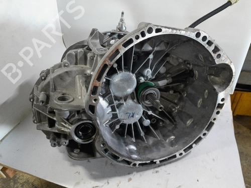 Used Gearbox RENAULT TRAFIC III Van (FG_) 2.0 dCi 150 (FGMU) (150 hp) 20484567