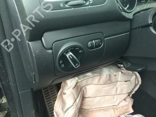Forlygtekontakt Forlygtekontakt VW GOLF VII (5G1, BQ1, BE1, BE2) 1.2 TSI (105 hp) 36139505 36139505