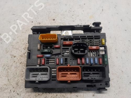 Used Fuse box Fuse box 22705791 22705791