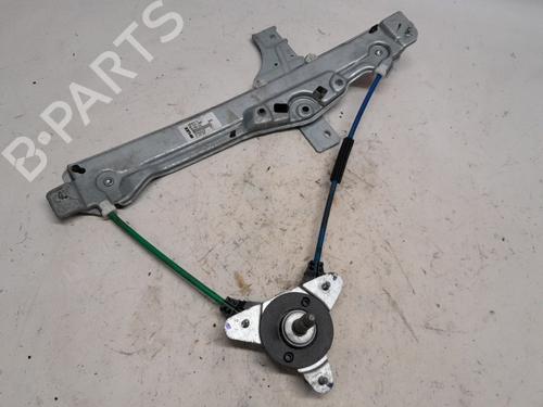 Vindusheismekanisme venstre bak PEUGEOT 208 I (CA_, CC_) 1.2 VTi 68 / PureTech 68 (68 hp) 25620707