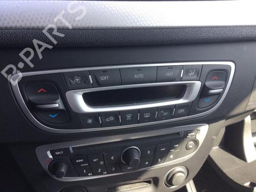 Used Climate control Climate control RENAULT MEGANE III Hatchback (BZ0/1_, B3_) 1.6 16V (BZ1B, BZ1H) (110 hp) 35988306 35988306
