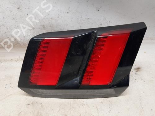 Used Right taillight PEUGEOT 3008 II SUV (MC_, MR_, MJ_, M4_) 1.2 THP/ PureTech 130 (MRHNSM, MRHNSU, MRHNSJ, MRHNYW,... (131 hp) 30327592