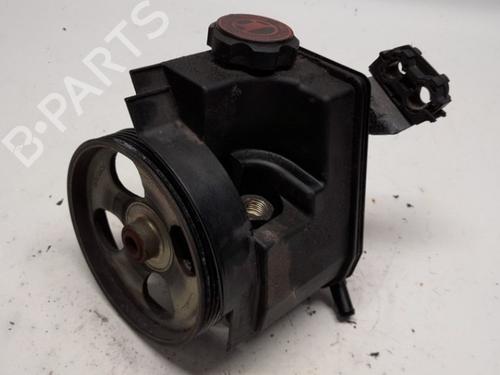 Used Steering pump PEUGEOT 206 Hatchback (2A/C) 1.4 i (75 hp) 16321555