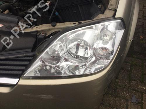 Phare gauche NISSAN PRIMERA Estate (WP12) 1.8 (115 hp) 32035646