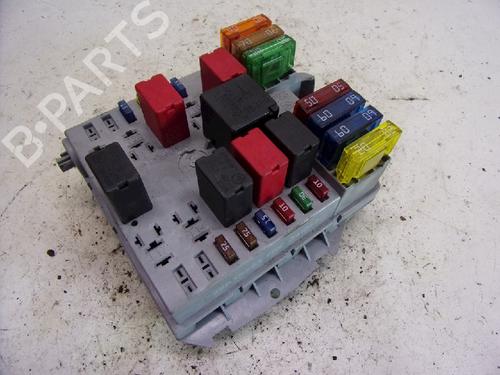 Zekeringkast FIAT PUNTO (188_) 1.2 60 (188.030, .050, .130, .150, .230, .250) (60 hp) 11067820