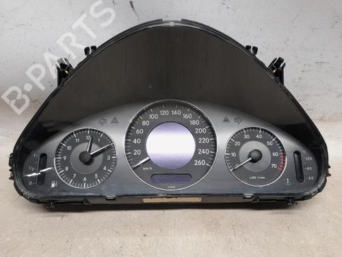 Used Display monitor MERCEDES-BENZ E-CLASS (W211) E 240 (211.061) (177 hp) 30690663