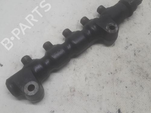 Used Injection rail Injection rail 11239001 11239001