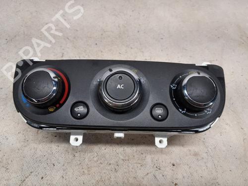 Used Climate control RENAULT CLIO IV Grandtour (KH_) 1.5 dCi 90 (KHN3, KHN4) (90 hp) 30264238