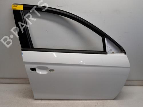 Porta frente direita Porta frente direita OPEL CORSA F (P2JO) 1.2 (68) (101 hp) 35988788 35988788