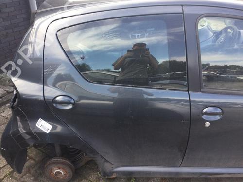 Puerta trasera derecha TOYOTA AYGO (_B1_) 1.0 (KGB10_, KGB10R) (68 hp) 29817386