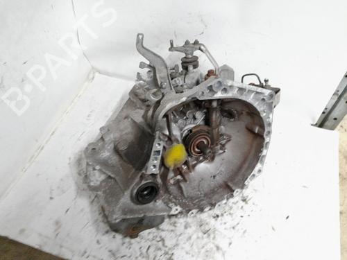 gearbox-toyota-yaris-_p9_-2005-2006-2007-2008-2009-2010-2011-2012-2013-2014-29817324 main image