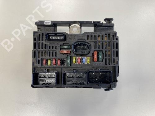 Used Fuse box CITROËN C5 II (RC_) 2.0 16V (RCRFJB, RCRFJC) (140 hp) 33057498