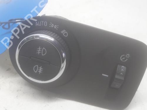 Headlight switch OPEL GRANDLAND / GRANDLAND X (A18, P1UO) 1.6 Turbo Hybrid 39050760 | 17016477 | YQ000160YX