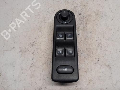 switch-renault-captur-i-j5_-h5_-2013-35988275 main image