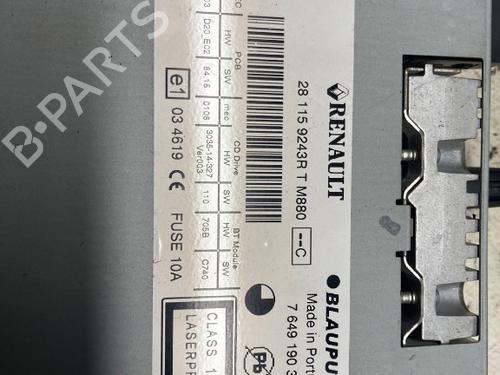 Radio RENAULT SCÉNIC III (JZ0/1_) 2.0 16V (JZ0G, JZ0P, JZ1E, JZ1P) | BP18846787E6