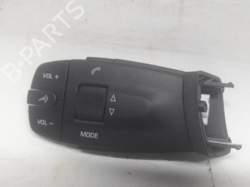 Used Steering wheel controls SEAT IBIZA IV ST (6J8, 6P8) 1.2 TDI (75 hp) 13153952