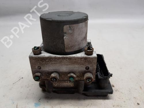 Used ABS pump RENAULT SCÉNIC II (JM0/1_) 2.0 (JM05, JM0U, JM1N, JM1U, JM2V) (135 hp) 25478569