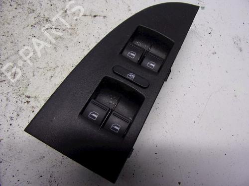 Used Switch SEAT LEON (1P1) 1.6 (102 hp) 11067060