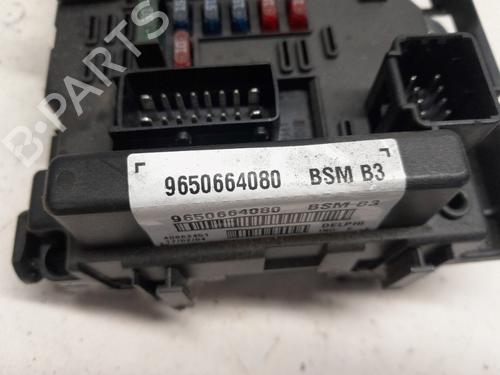 Fuse box PEUGEOT 206 CC (2D) 1.6 16V (2DNFUF, 2DNFUR) | BP35988001E1 - Image 3