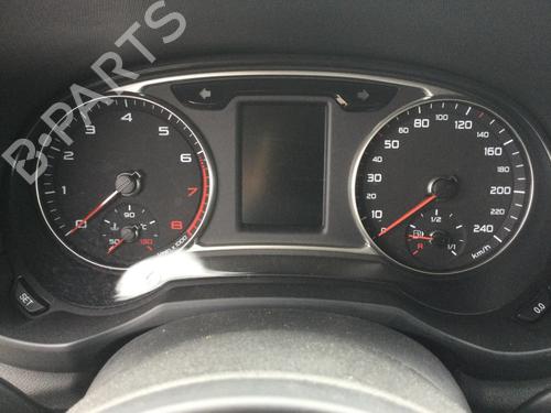 Used Display monitor AUDI A1 Sportback (8XA, 8XF) 1.2 TFSI (86 hp) 13809640
