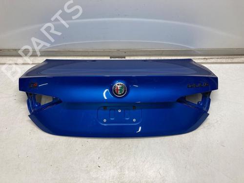 tailgate-alfa-romeo-giulia-952_-20-q4-952aca45-952aca25-50557204-2015-19497452 main image