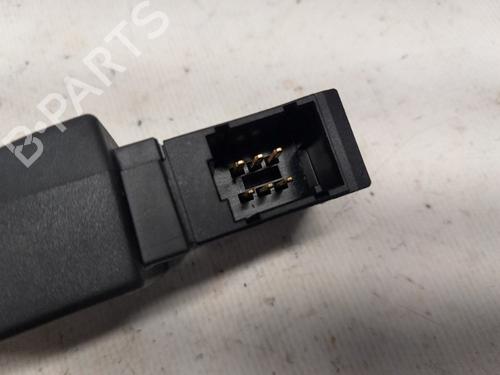 Steering wheel controls RENAULT CLIO IV Grandtour (KH_) 0.9 TCe 90 | BP30085211E15