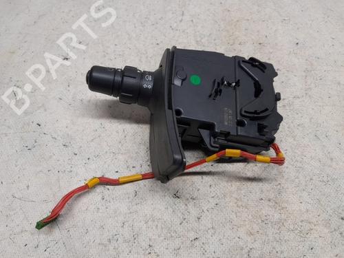 Forlygtekontakt RENAULT CLIO III (BR0/1, CR0/1) 1.2 16V (BR02, BR0J, BR11, CR02, CR0J, CR11) (75 hp) 28827847