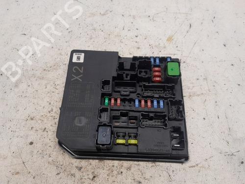 Used Fuse box NISSAN LEAF (ZE0) Electric (109 hp) 22427229