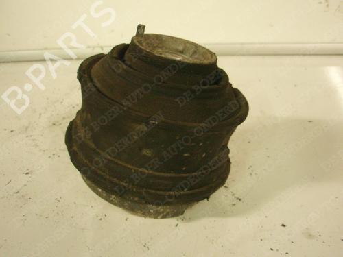 Used Engine mount MERCEDES-BENZ C-CLASS (W202) C 200 D (202.120) (75 hp) 11063453