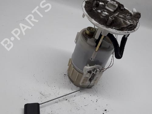 Used Fuel pump RENAULT GRAND SCÉNIC II (JM0/1_) 2.0 (135 hp) 11071072